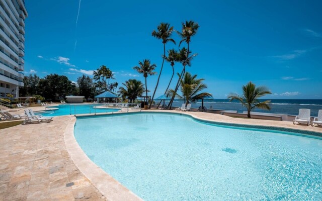 "escape To Paradise Beachfront 2br Beach"