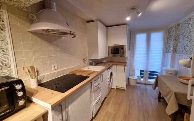 C01A02 La Casa del Pintor