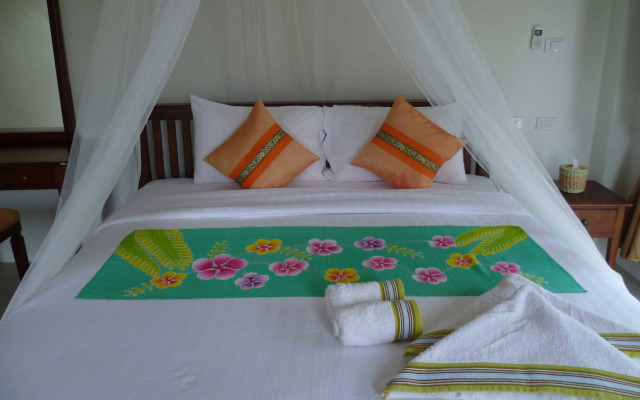 Pinky Bungalows Resort