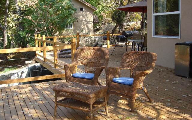 Sequoia Riverfront Cabins