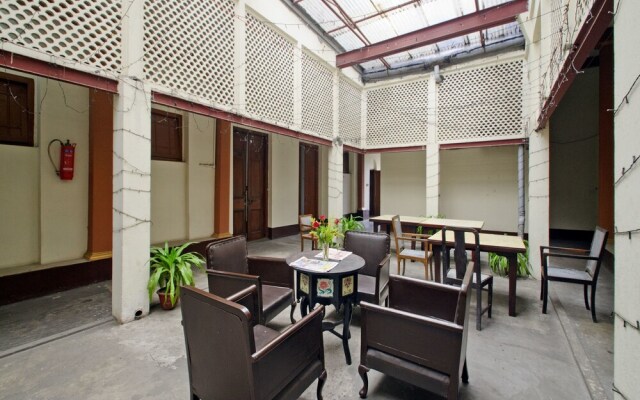 Hotel YMCA Esplanade