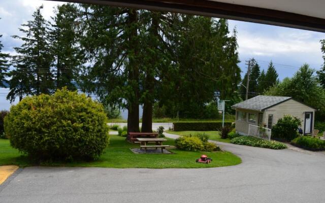 Seaside Villa Motel & RV Park