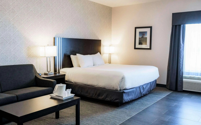 Park Inn by Radisson Edmonton Airport