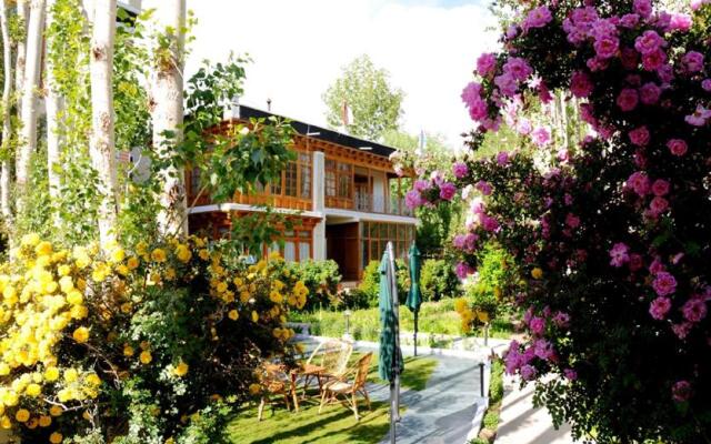 Hotel Ladakh Greens