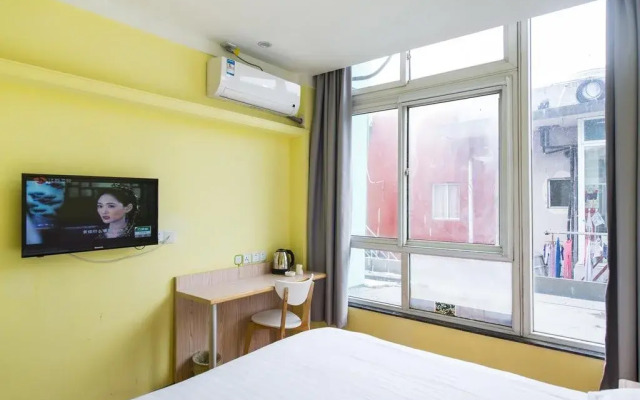 Spacebox Hotel (Shanghai Jiao Tong University)