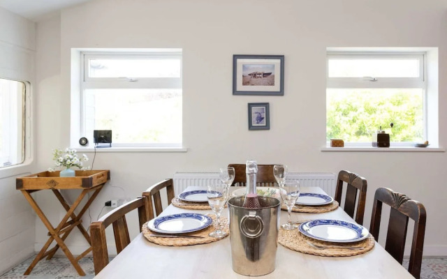 Historic Railway Home - Selsey Seafront