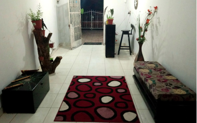 Kitara House Backpackers Hostel