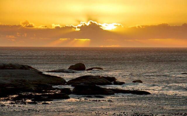Camps Bay Terrace Palm Suite