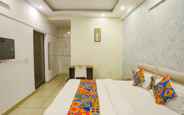 FabHotel Comfirt Inn