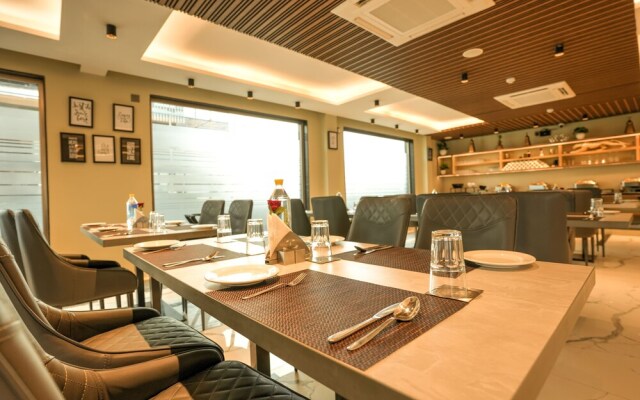 Hotel Rj - Managed by AHG