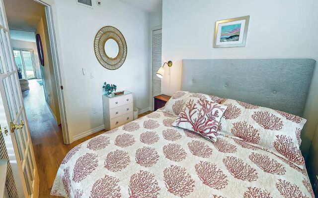 Siesta Bayside by Pool & Tennis