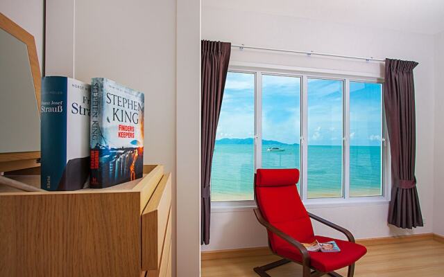 Interstellar Beachfront Villa A