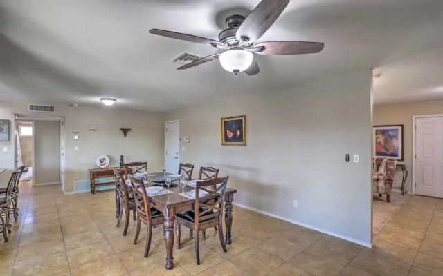 Pet-friendly Arizona Escape: Golf & Hike Nearby!