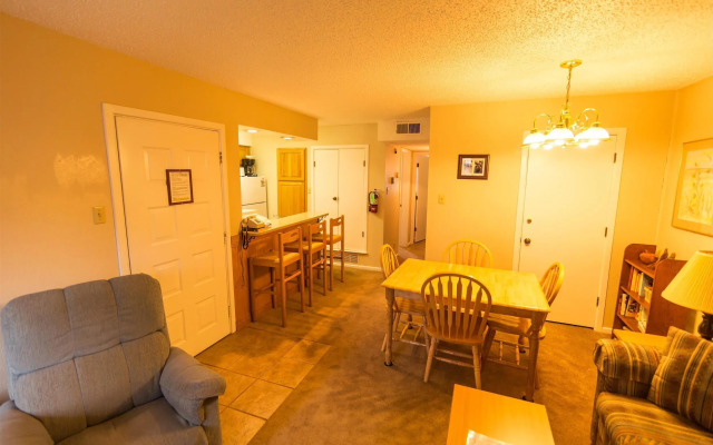 Auslander Condominiums