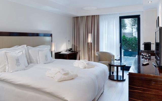 Boutique Villa am Ruhrufer Retreat