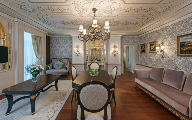 Elite World Van Hotel 5*