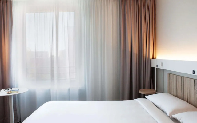 ibis Berlin Airport (Neu eröffnet)