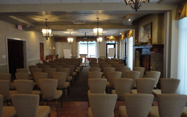 Calabogie Peaks Hotel, Ascend Hotel Collection