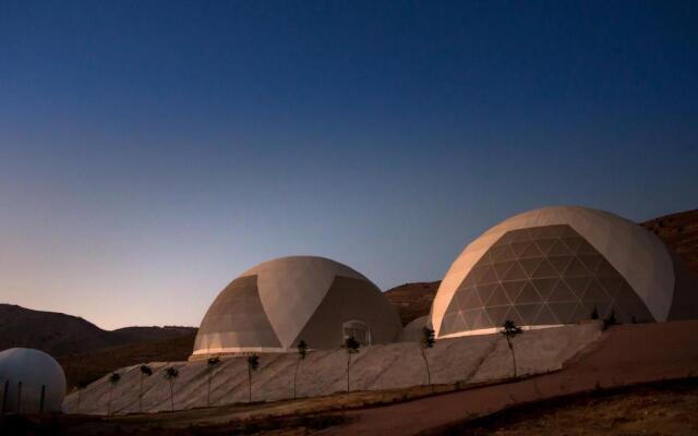 Petra Bubble Luxotel