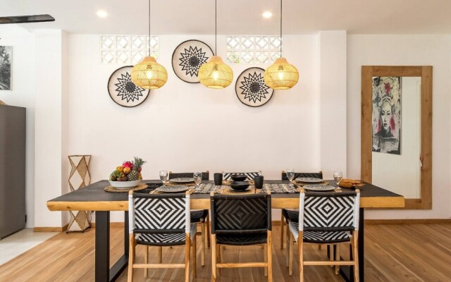 Villa Umara Seminyak Sun, Sand & Style: 5-min Walk to Beach!