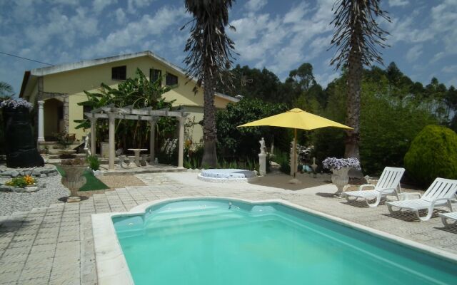 80s RetroStyle Villa