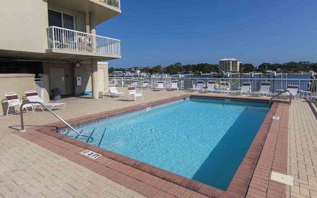 Palm Court Yacht Club #308