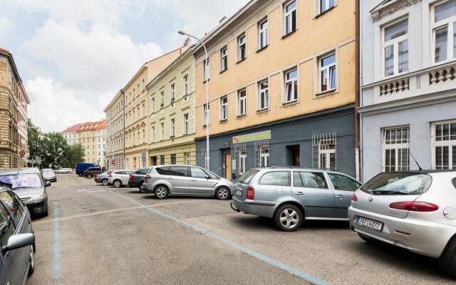 Easy Housing Hostel In Prague