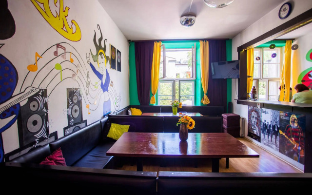 Let's Rock Hostel