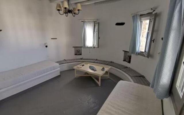 Elia Apartments
