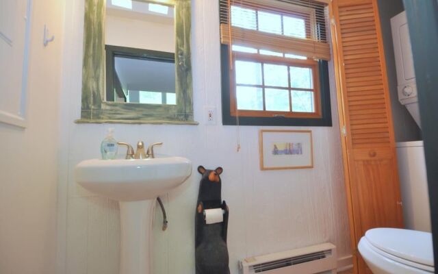 River Time Cabin -time Floats Away!