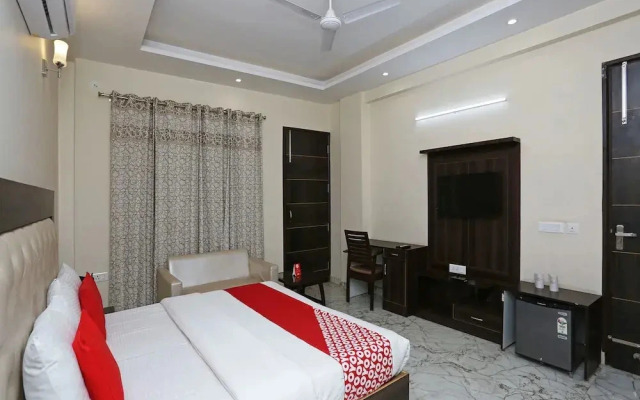 Hotel Tavishk by OYO Rooms