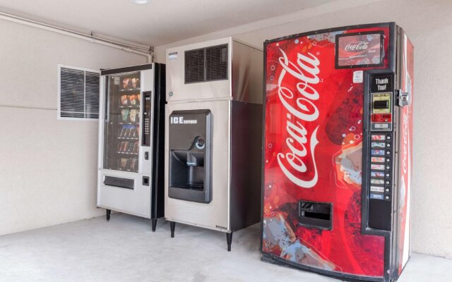 Red Roof Inn Houston – Spring North