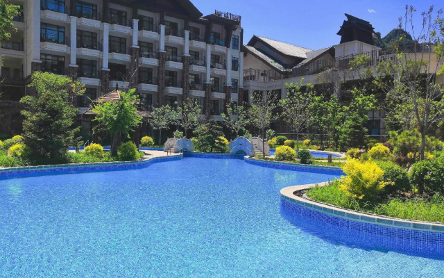 Arcadia International Resort Hotel