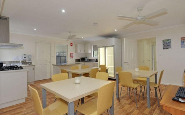 Tahune Lodge