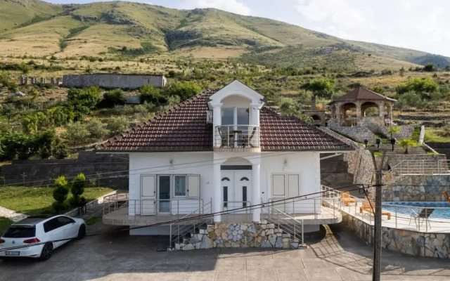 The Lake House 1 in Shkod r