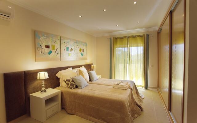 Outstanding Villa Very Well Located Near The Beach