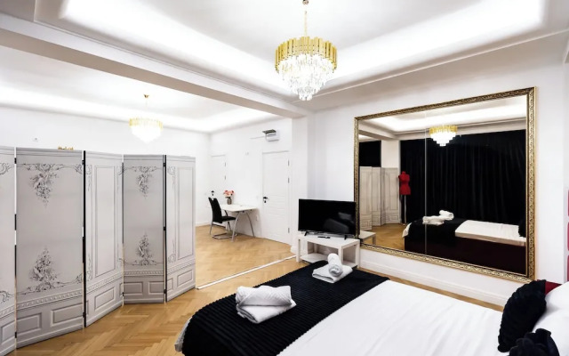 Bucharest Studios Dubai Room