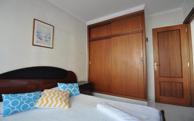 RNET - Rhc- 2214 - Rosas Holiday Center