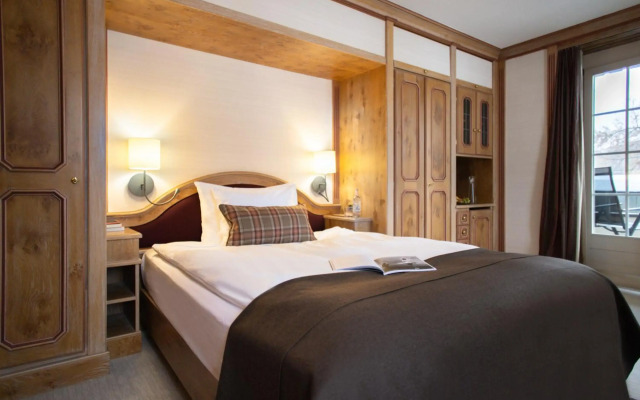 Adula Hotel
