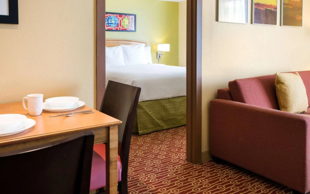 Sonesta Simply Suites Phoenix Scottsdale
