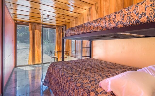 Que Tuanis Hostel Monteverde