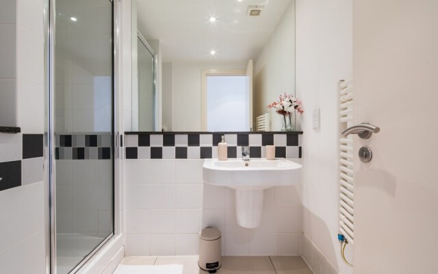 The Liverpool Street Apartments