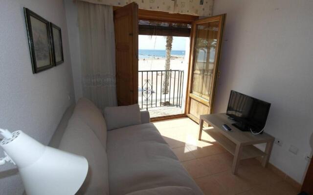 AR1B, Acogedor estudio a pie de playa