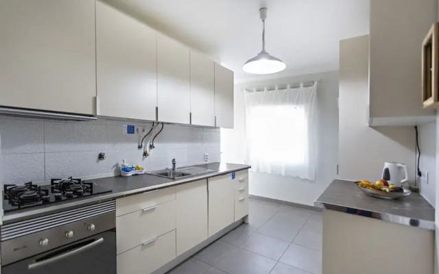 Gulbenkian in Faro With 2 Bedrooms and 1 Bathrooms