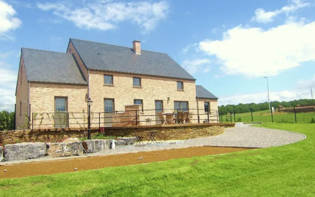 Cosy Holiday Home in Vodelee With Private Garden