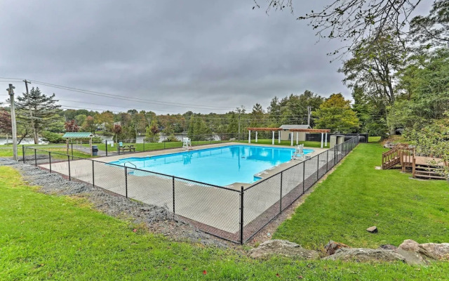 5 Mi to Tobyhanna State Park: Home w/ Game Room!