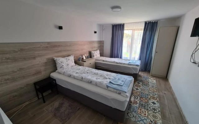 Guest House KN Malusha