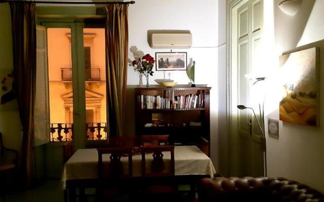 Cavour il Conte Camillo Bed&Breakfast