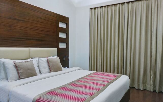 OYO 7654 The Palladium Hotel