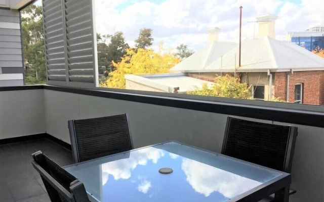 Kings Park Apartment 9